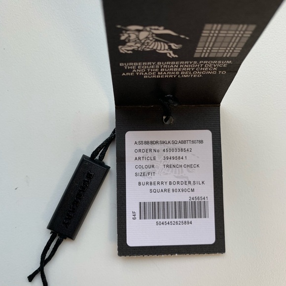 Burberry Silk Scarf/wrap - Picture 7 of 7